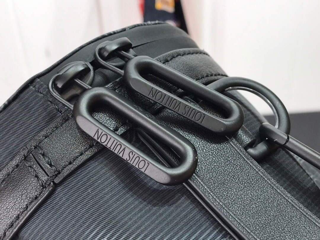 LV M45604 Louis Vuitton 2054 Expandable Polochon Bag Black