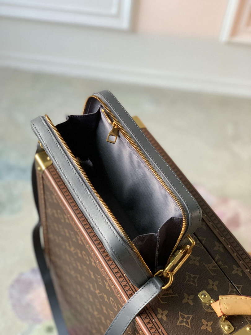 LV M82035 Louis Vuitton Soft Trunk Wearable Wallet Dark Shadow Grey