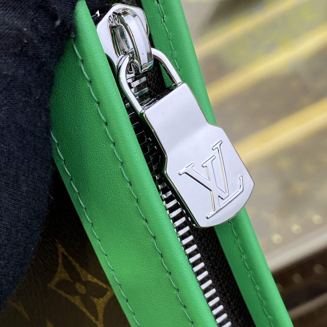 LV M82854 Louis Vuitton Pochette Voyage MM Bag Green