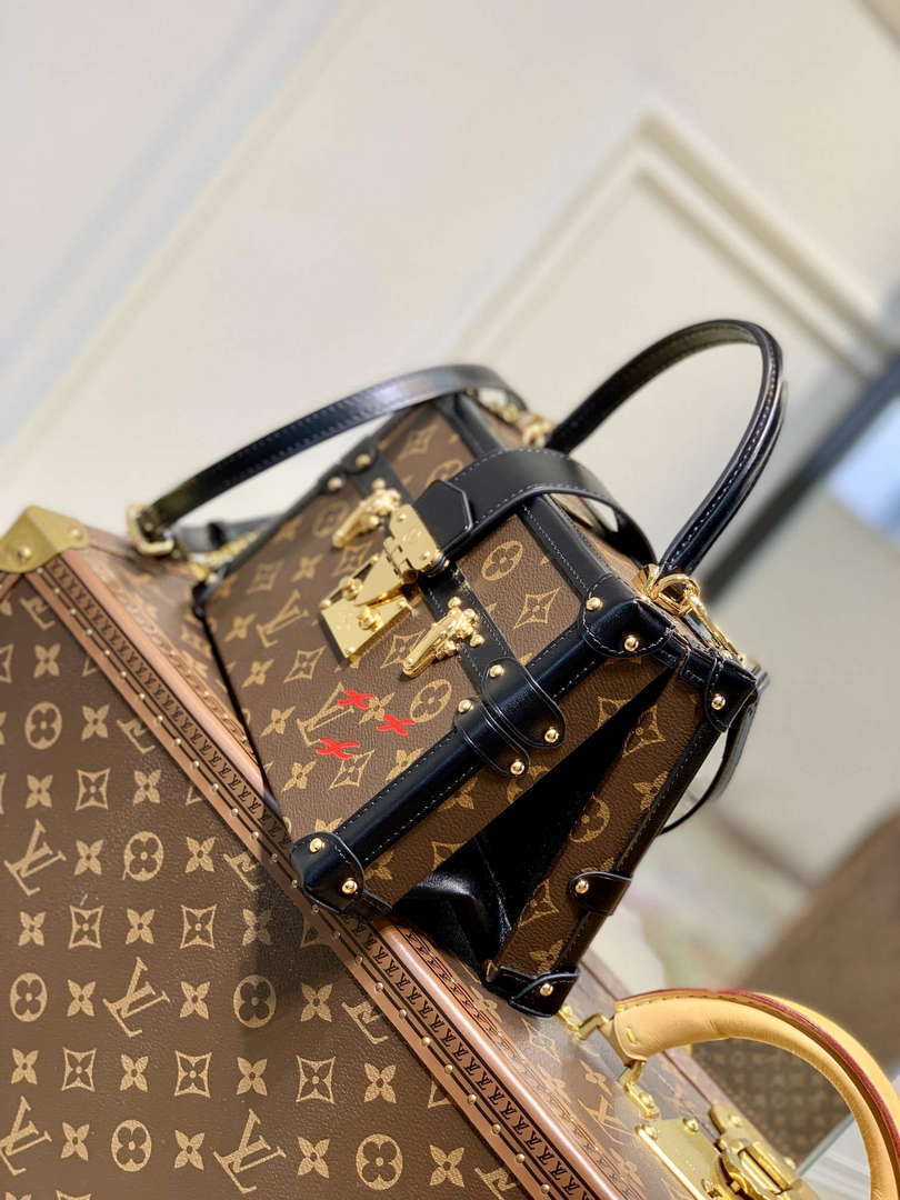 LV M46309 Louis Vuitton Petite Malle V Bag