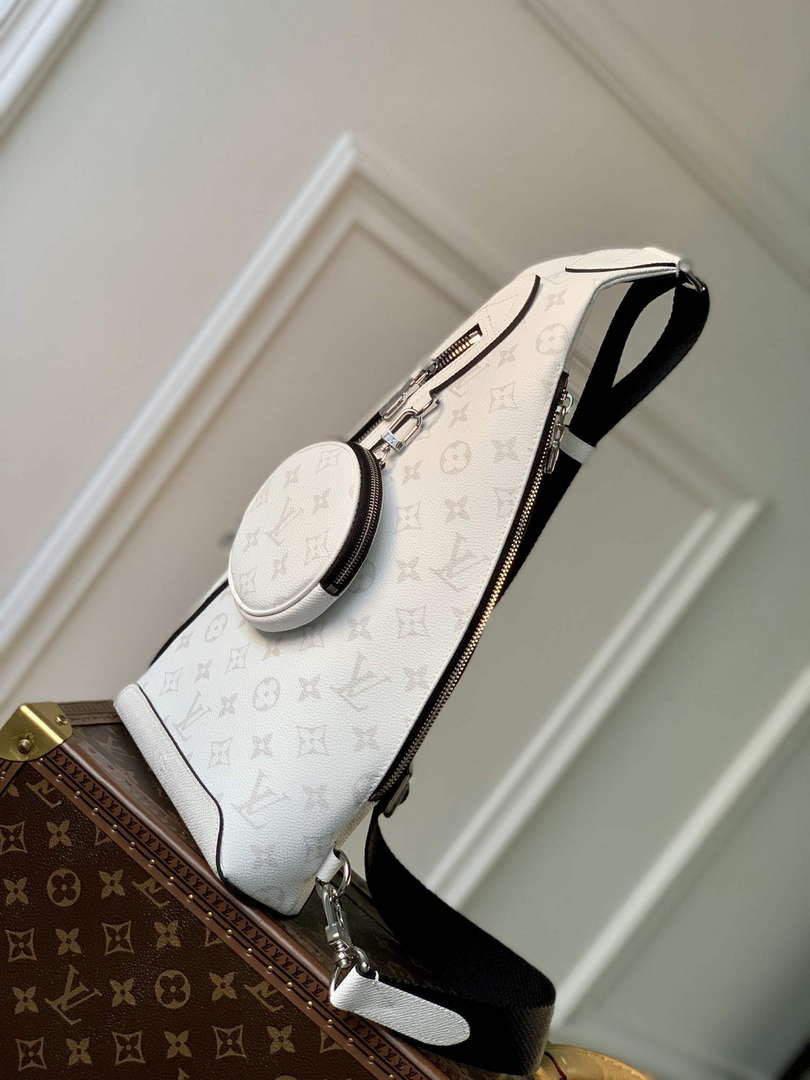 LV M30936 Louis Vuitton Duo Sling Bag White