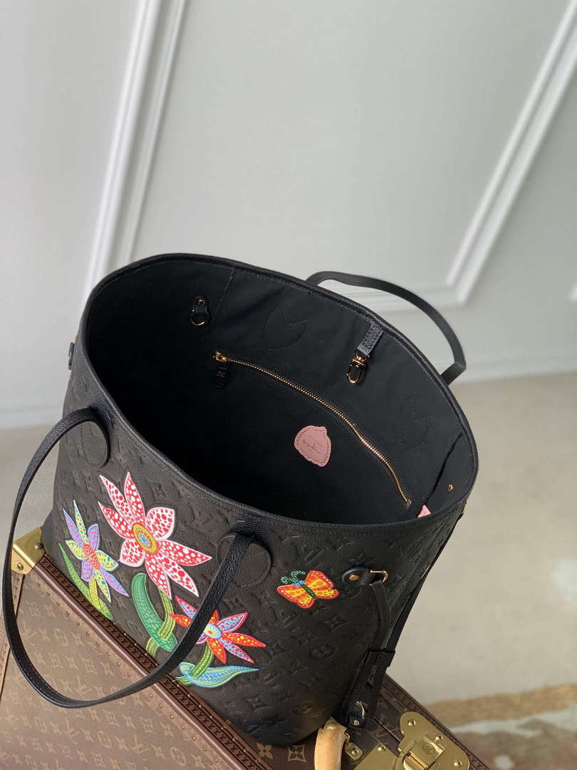 LV M21733 Louis Vuitton LV x YK Neverfull MM Bag Black