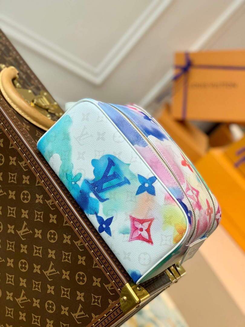 LV M44494 Louis Vuitton Dopp Kit Toilet Pouch Watercolour