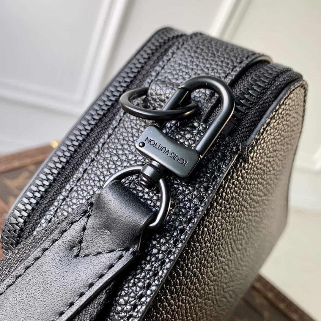 LV M59161 Louis Vuitton Alpha Wearable Wallet Black