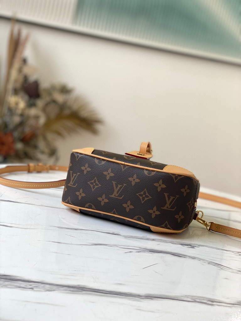 LV M45528 Louis Vuitton N50048 Deauville Mini Monogram