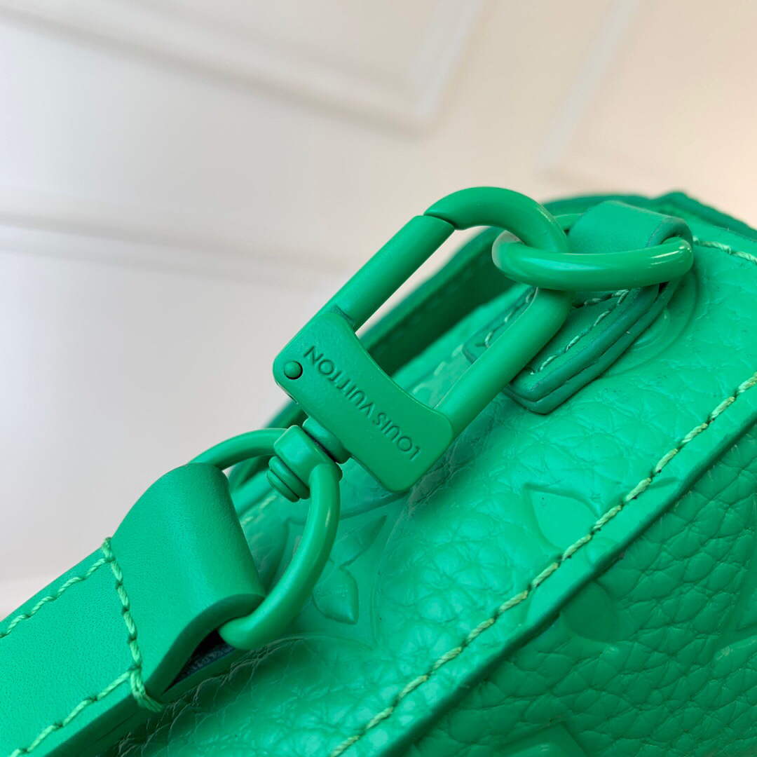 LV M81525 Louis Vuitton S-LOCK Vertical Wearable Wallet Minty Green