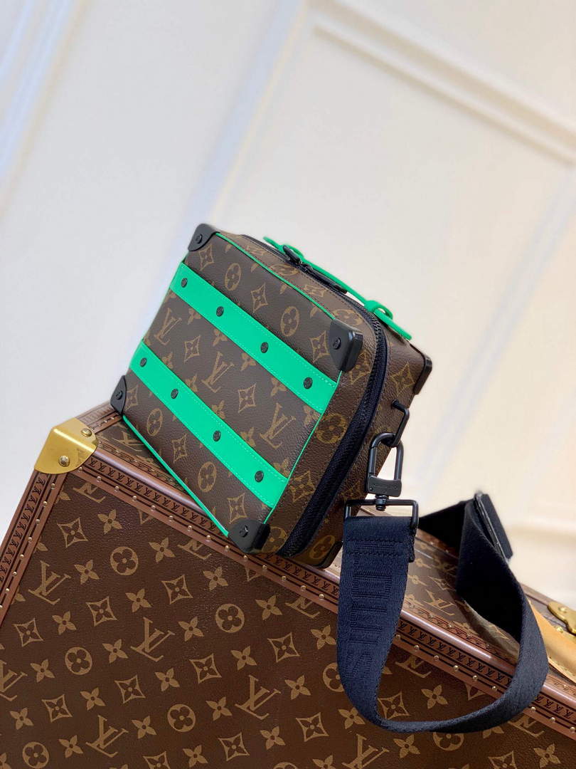 LV M46264 Louis Vuitton Handle Soft Trunk Bag Green