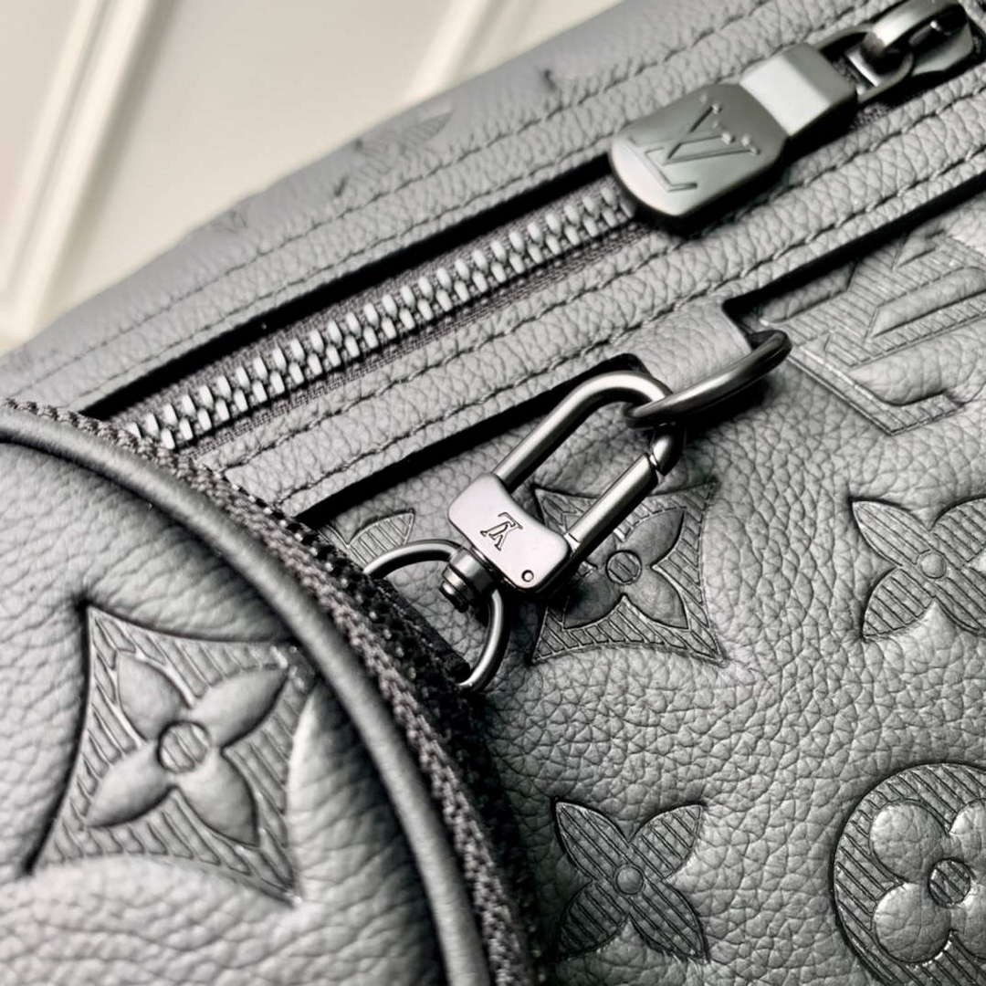 LV M21890 Louis Vuitton Duo Slingbag Black