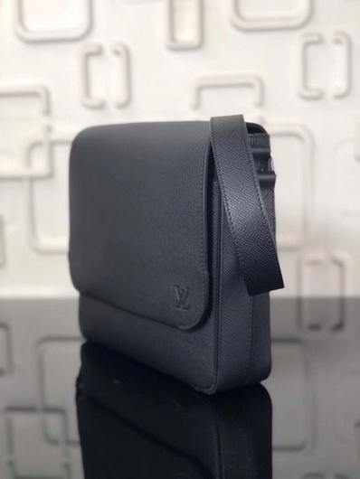 LV M30360 Louis Vuitton Roman pm taiga M30362 Bag M32726 Black