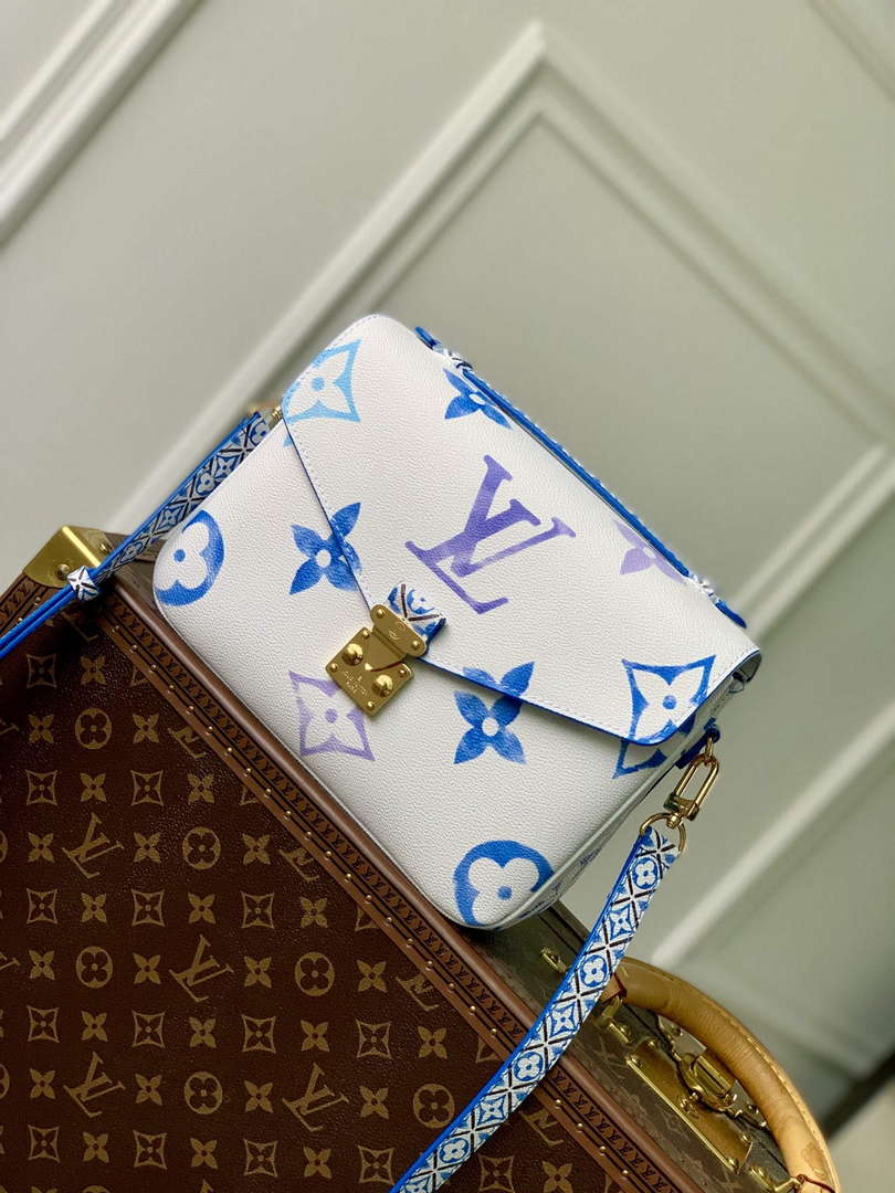 LV M23055 Louis Vuitton Pochette M��tis MM Handbag Blue