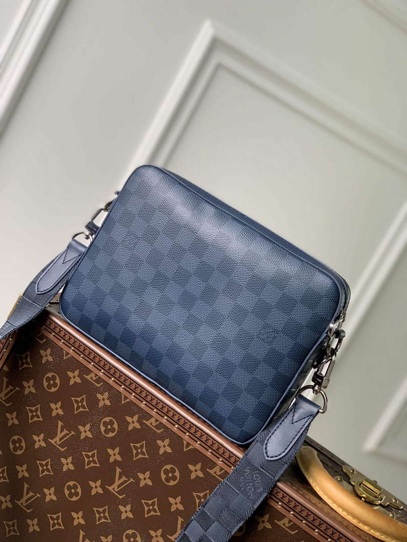 LV N40438 Louis Vuitton Trio Messenger Bag Blue