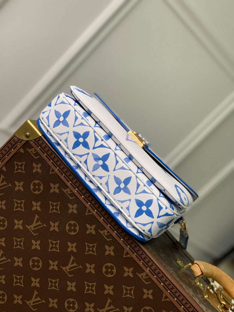LV M23055 Louis Vuitton Pochette M��tis MM Handbag Blue