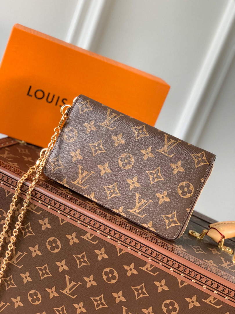 LV M63913 Louis Vuitton Vertical Trunk Pochette Bag