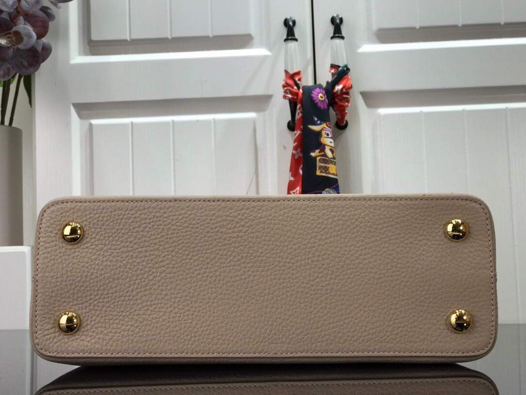 LV M57523 Louis Vuitton Capucines MM Handbag Gray Pink