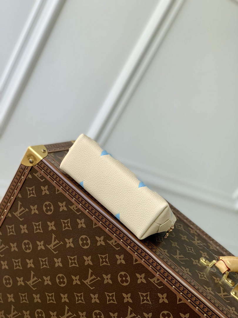 LV M45951 Louis Vuitton Pochette Cosmetique PM Blue