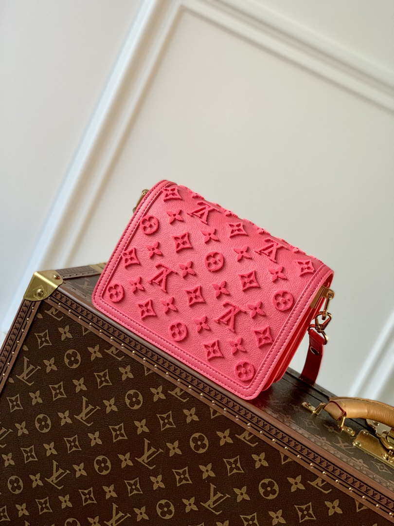 LV M20747 Louis Vuitton Dauphine BB Bag Monogram Fluo Pink