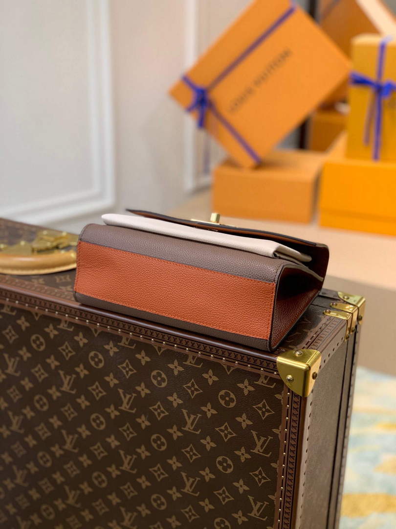 LV M58949 Louis Vuitton Mylockme Chain Bag Smokey Brown