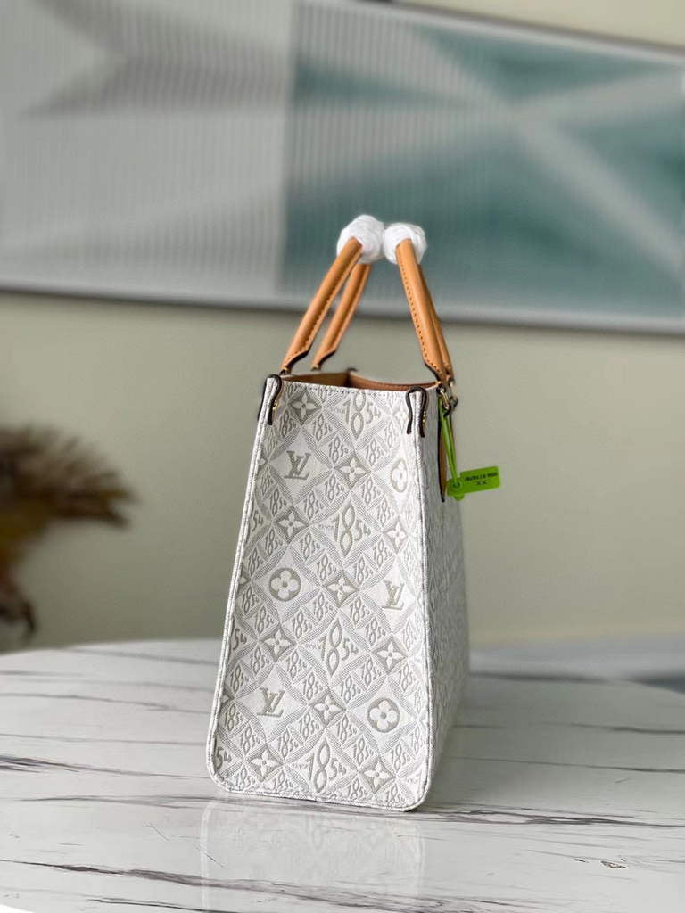 Louis Vuitton M59614 LV M46015 Onthego MM Monogram White