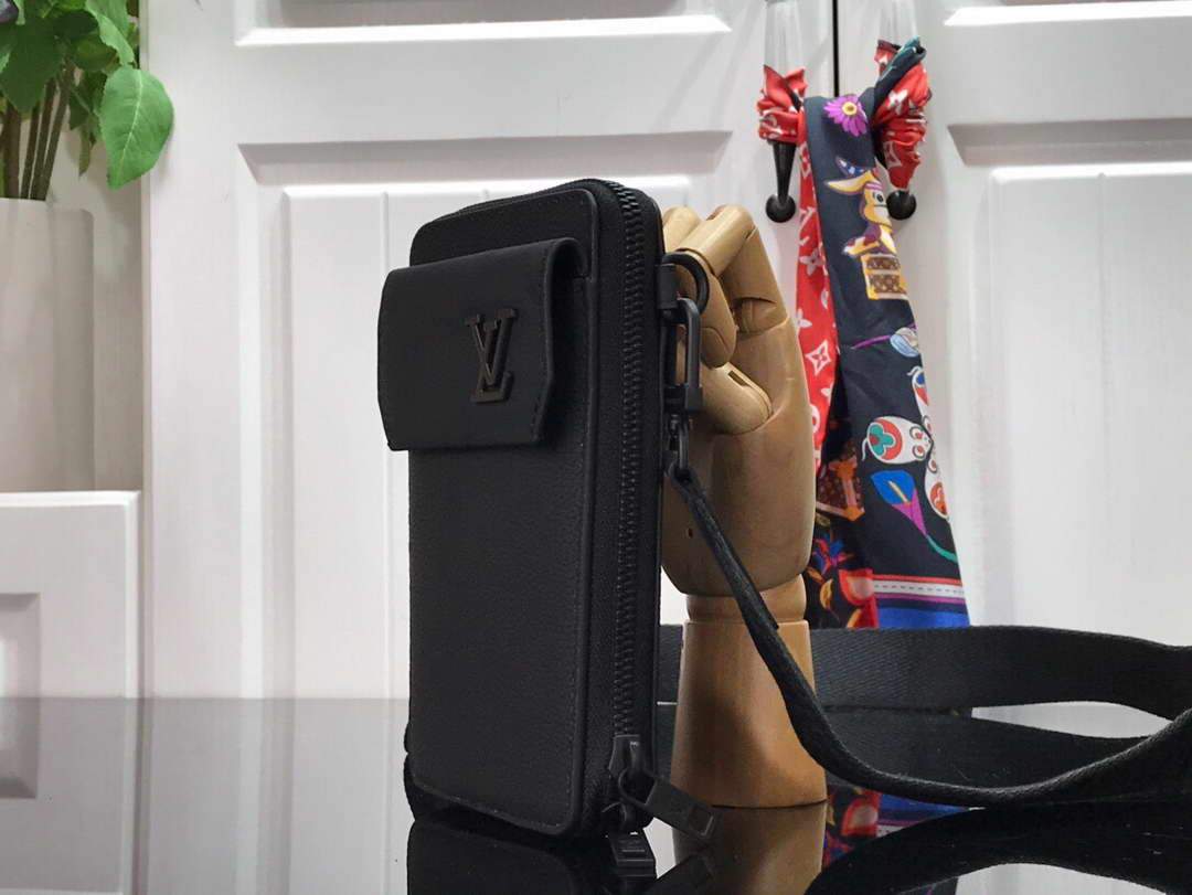 LV M57089 Louis Vuitton Phone Pouch Black Grained Calf Leather