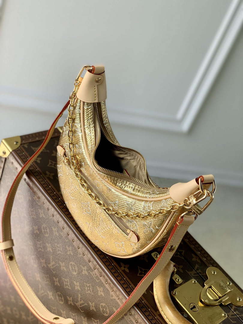 LV M22928 Louis Vuitton Loop PM Baguette Handbag Beige