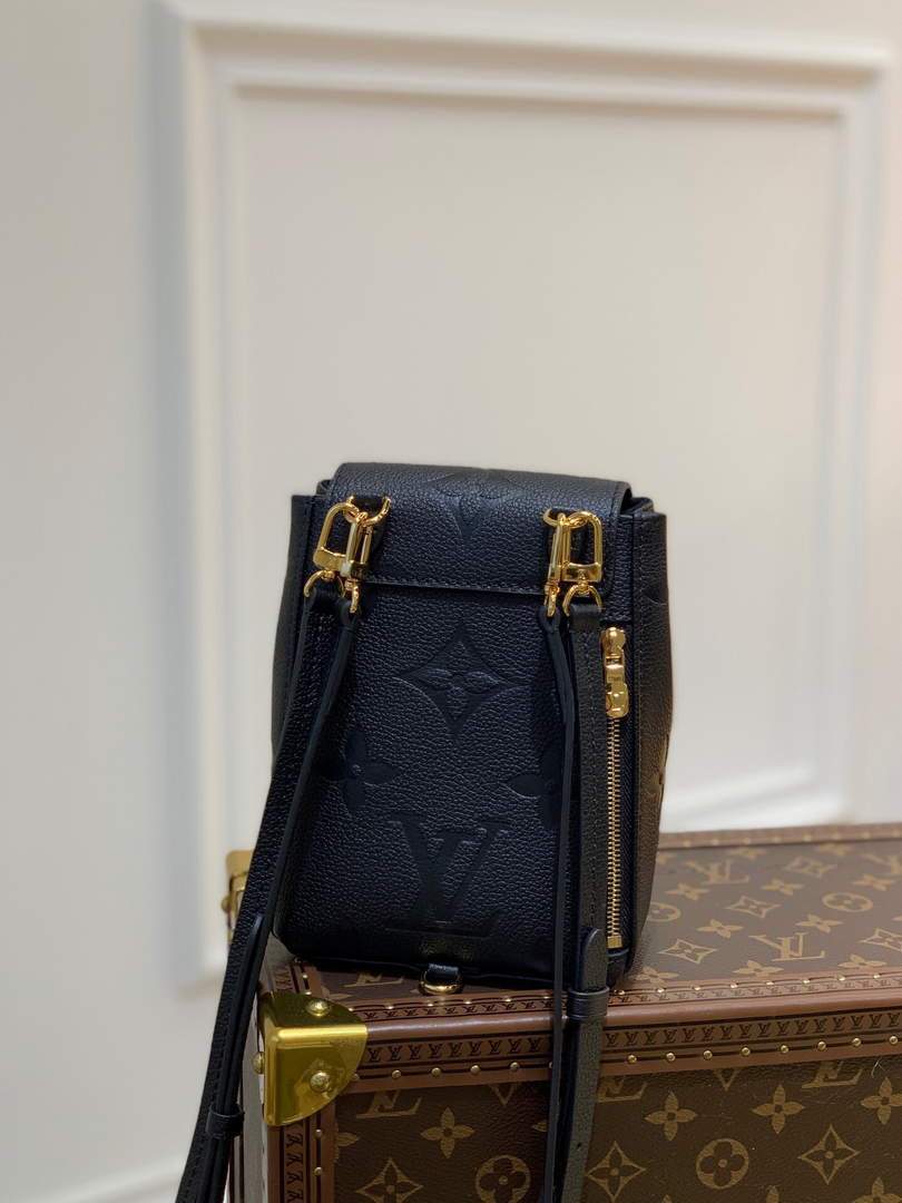 LV M45764 Louis Vuitton Tiny Backpack M80738 Black