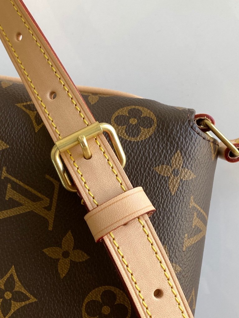 LV M51257 Louis Vuitton Musette Tango Monogram Bag