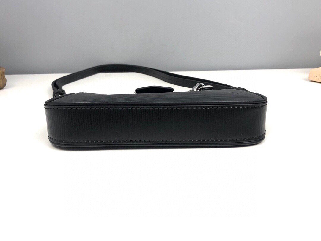 LV M80471 Louis Vuitton Easy Pouch On Strap M80480 M80483 Bag Black