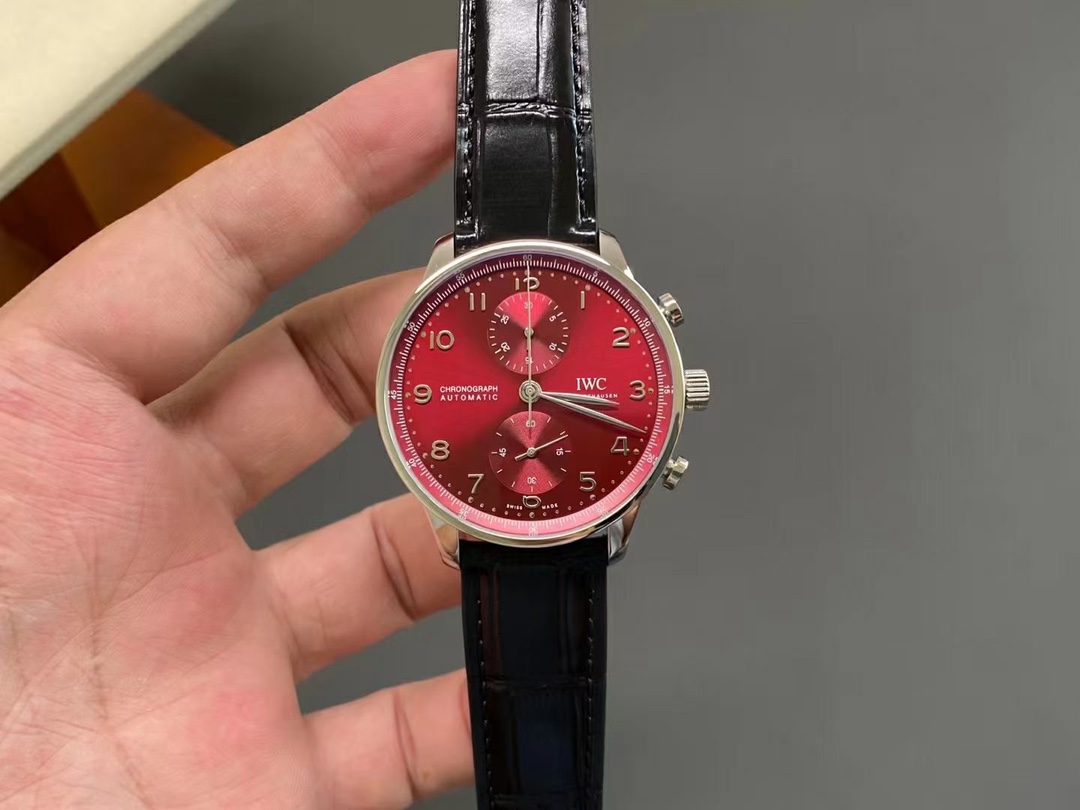 Green Surface IWC Portugal Series Transparent Bottom style