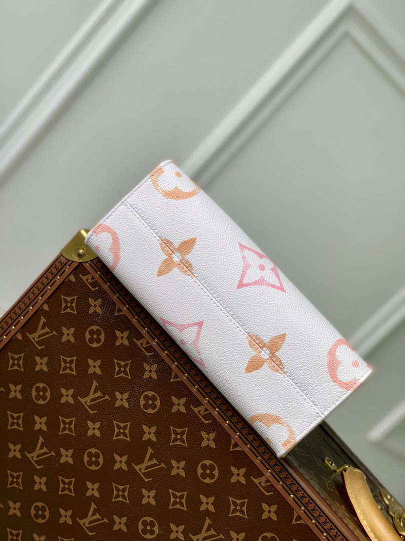 LV M22976 Louis Vuitton OnTheGo PM Handbag Beige