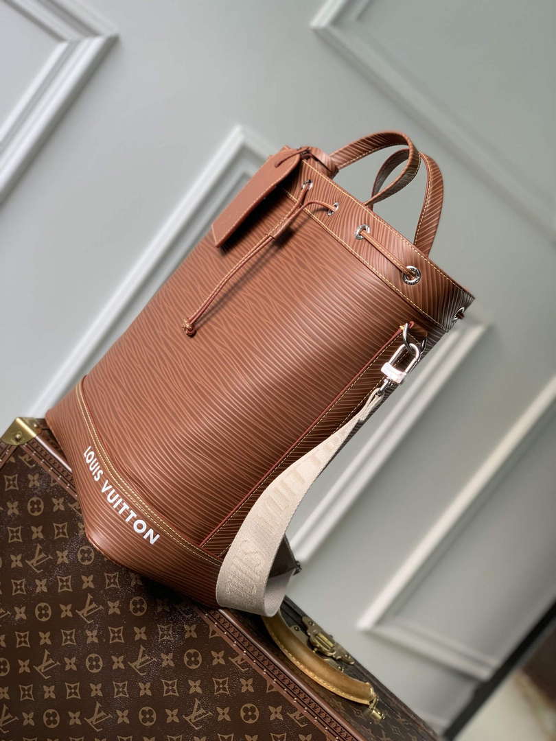 LV M23117 Louis Vuitton Maxi No�� Sling Bag Cognac