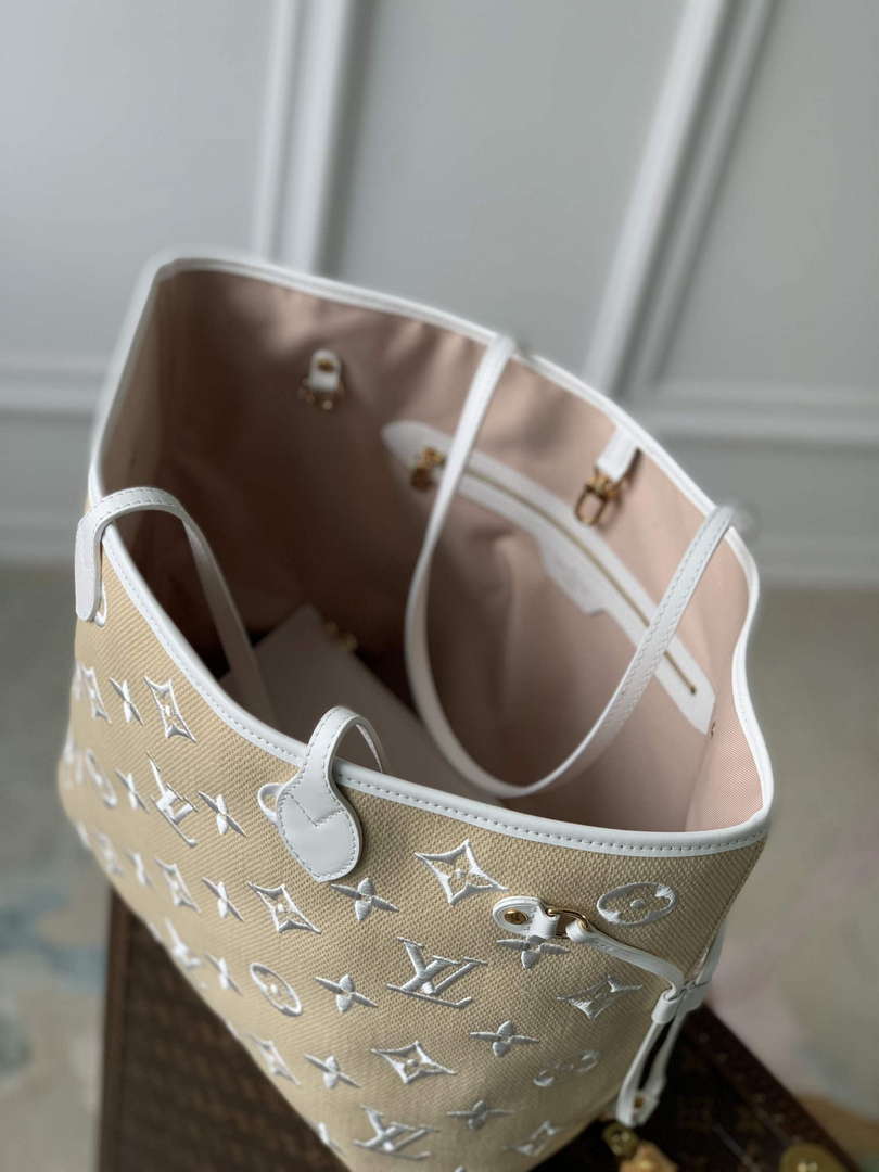 LV M22839 Louis Vuitton Neverfull MM Tote Bag White