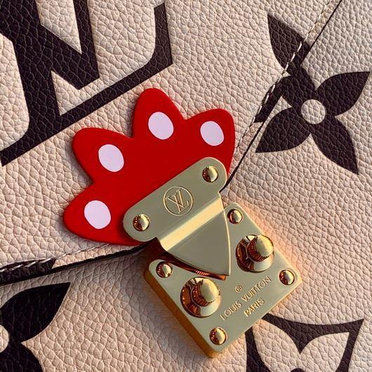 LV M45384 Louis vuitton M45385 Crafty Pochette Metis Monogram Beige