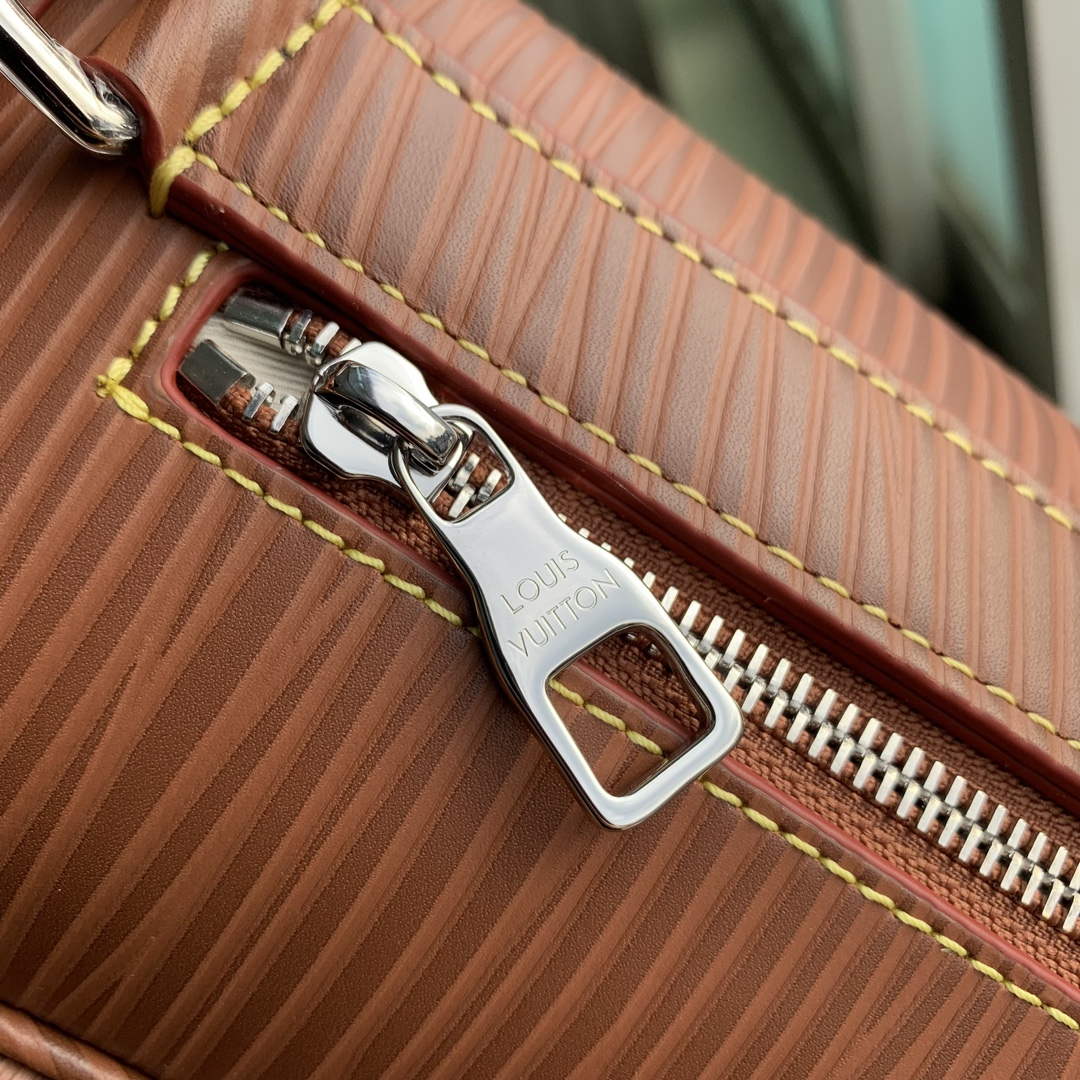 LV M23117 Louis Vuitton Maxi No�� Sling Bag Cognac