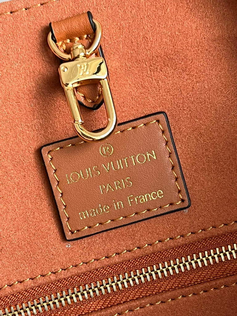 Louis Vuitton M46015 LV M46016 Onthego MM Monogram Arizona Brown