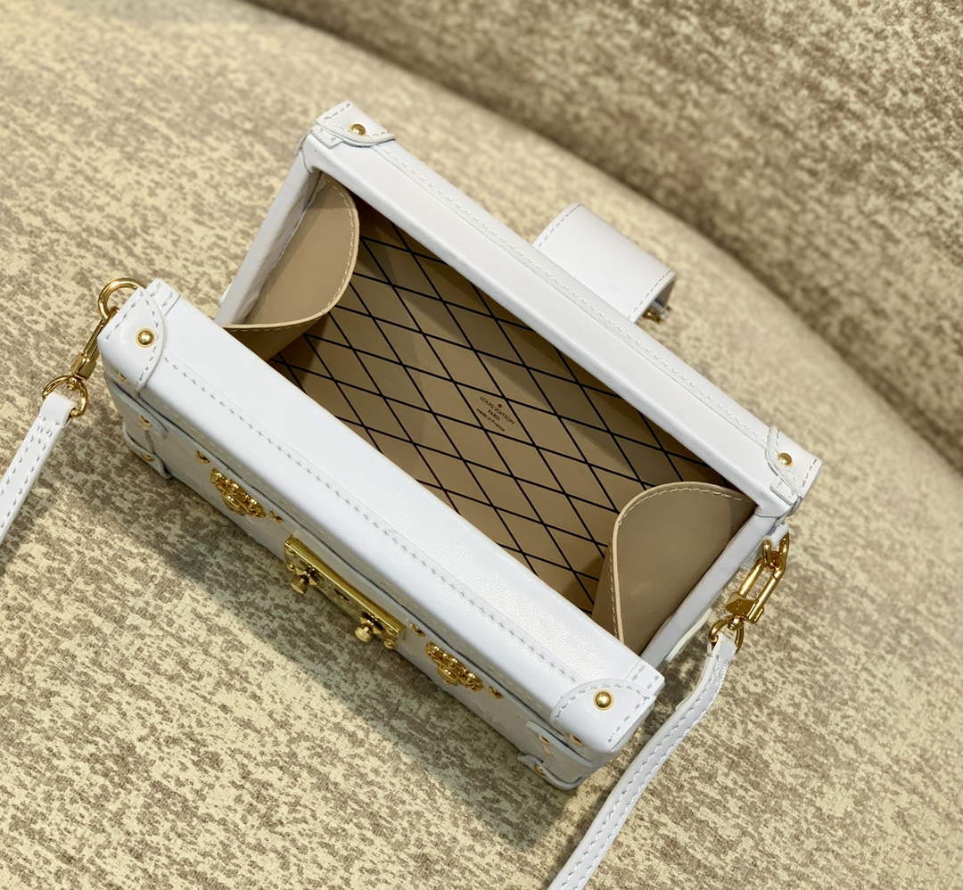 LV M20847 Louis Vuitton Petite Malle Handbag White