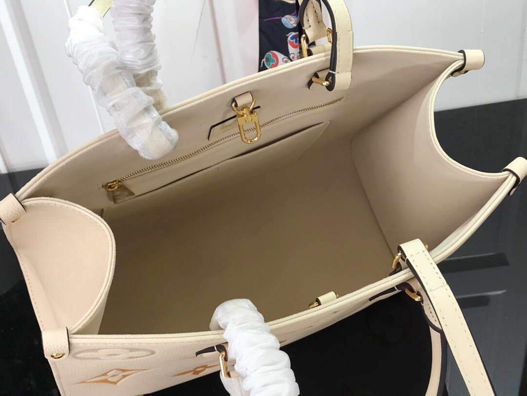 LV M45717 Louis Vuitton Onthego MM M45718 Bag Cream Saffron