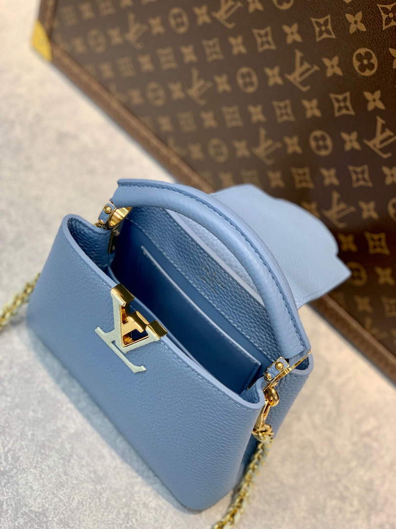 LV M59709 Louis Vuitton Capucines Mini Bag Blue