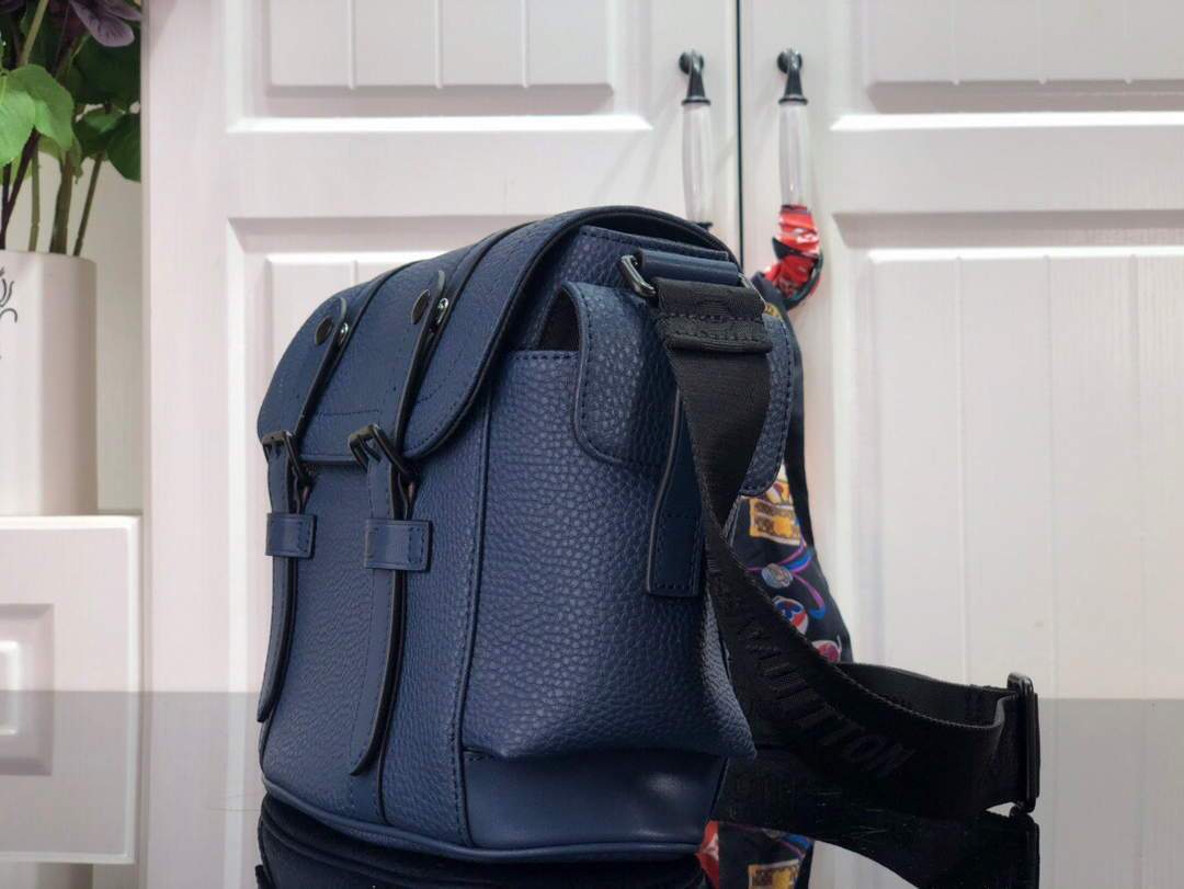 LV M58475 Louis Vuitton Christopher Messenger Bag Navy Blue M58476