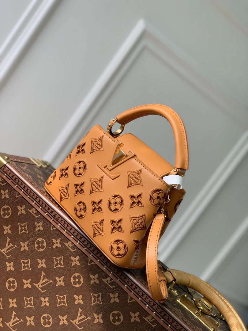 LV M22863 Louis Vuitton Capucines Mini Handbag Saffron Yellow