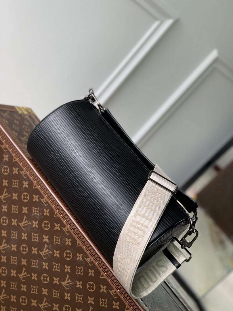 LV M23092 Louis Vuitton Soft Polochon Cross-body Bag Black