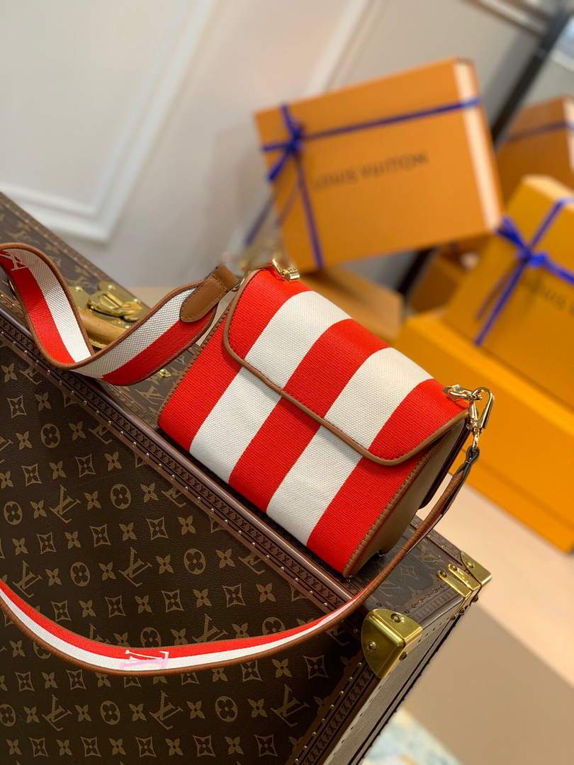 LV M57722 Louis Vuitton M57659 Twist PM Other Leather Shoulder Bag Red