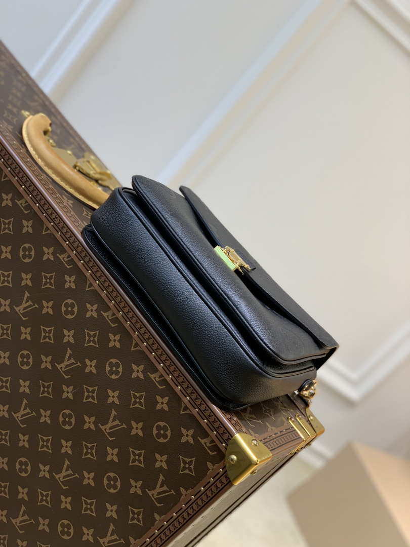 LV M59211 Louis Vuitton Empreinte Pochette Metis M41487 Black
