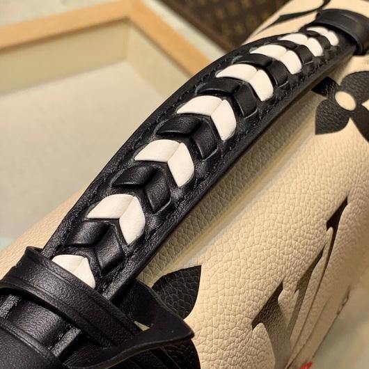 LV M45384 Louis vuitton M45385 Crafty Pochette Metis Monogram Beige