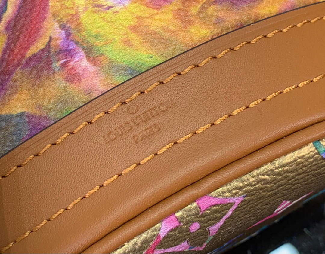 LV M81724 Louis Vuitton Nano Bucket Bag Gold