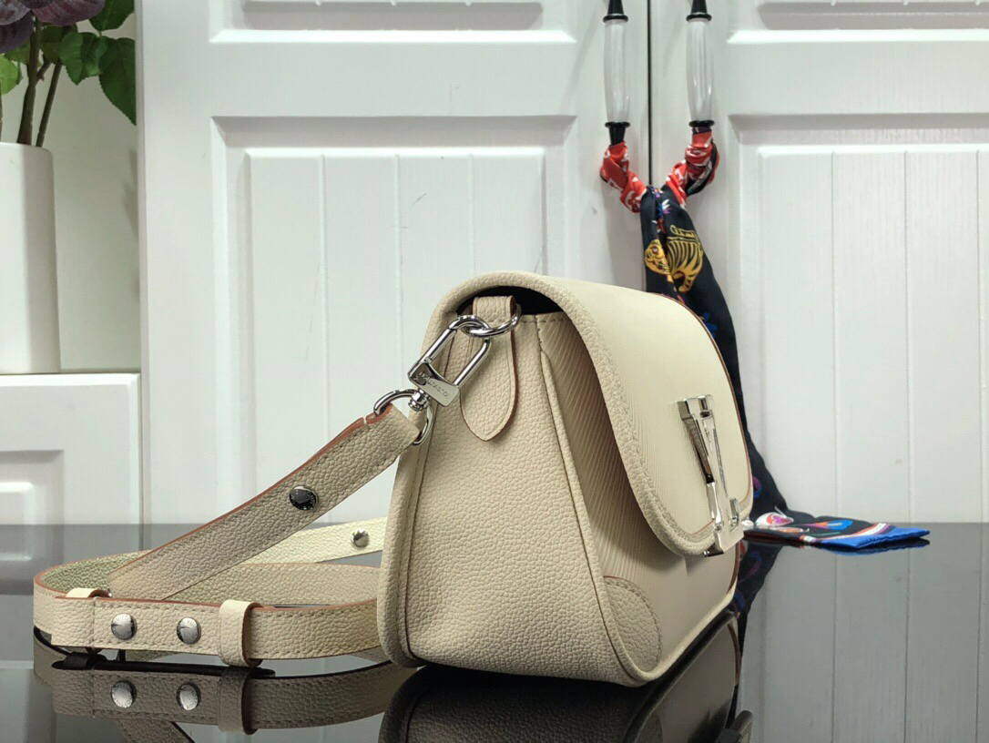 LV M59457 Louis Vuitton Buci Crossbody Bag M59386 Quartz White