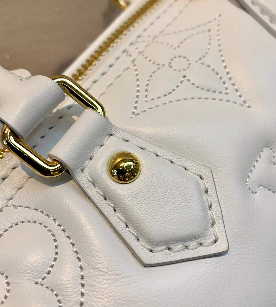 LV M59827 Louis Vuitton Papillon BB Handbag Snow White