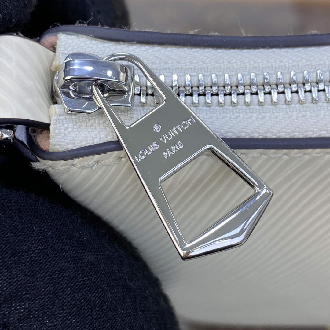 LV M20999 Louis Vuitton Marellini Bag Epi Leather White