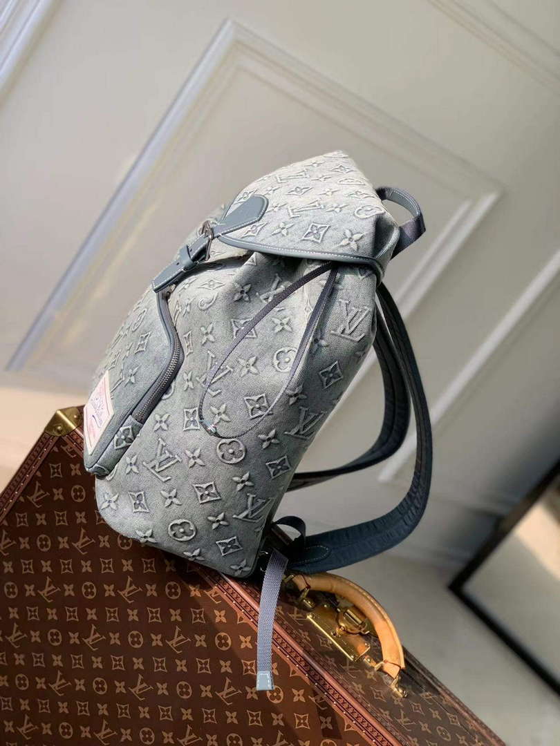 LV M22534 Louis Vuitton Montsouris Backpack