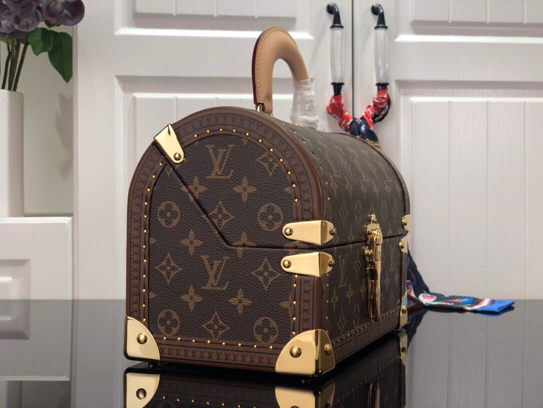 LV M20210 Louis Vuitton Monogram Canvas Cotteville Bag