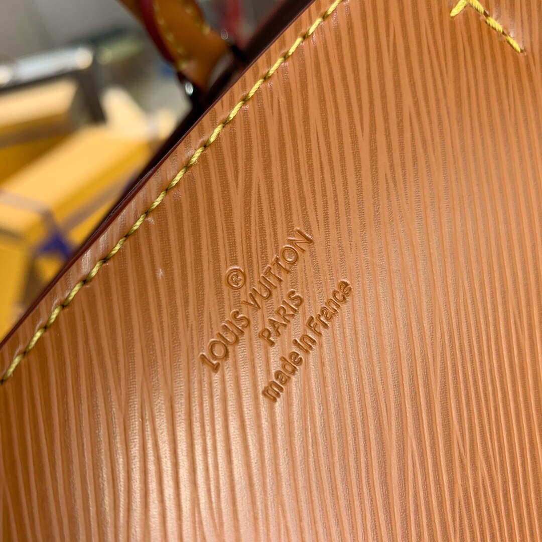 LV M59953 Louis Vuitton Marelle Tote MM Brown